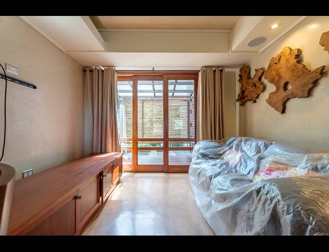 4 BEDROOM HOUSE FOR SALE IN ZIMBALI ESTATE
